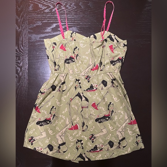 🪦Rare💚 Too Fast Cirque Couture 🪓 Zombie Girl Cotton Dress - Picture 3 of 11